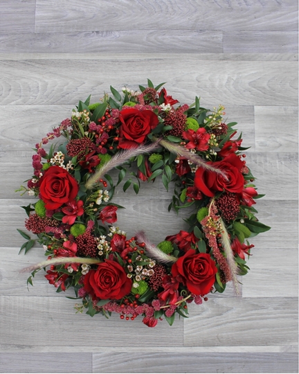 Picture of Mixed Wreath - Red £55