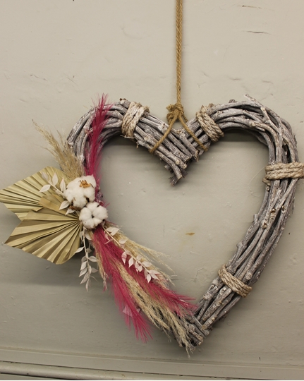 Picture of Wicker Heart - Pampas & Cotton Spray