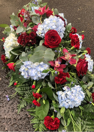 Picture of Claret and Blue Casket Spray