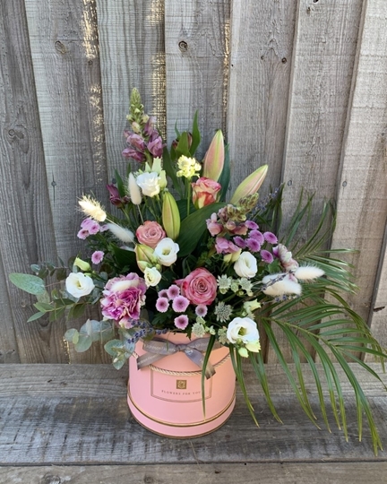 Picture of Courtney Hatbox 