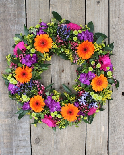 Picture of Mixed Wreath - Vibrant Mix £80