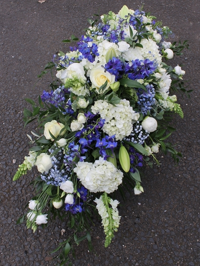 Picture of Blue & White Casket Spray