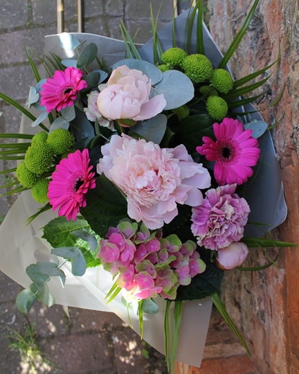 Picture of Florist Choice Gift Box - Pinks
