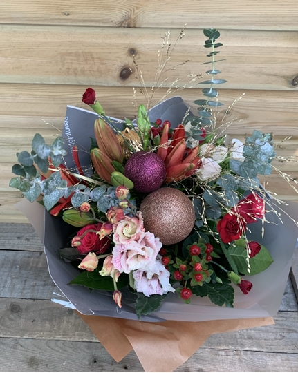 Picture of Alissa Tinsel Bouquet 