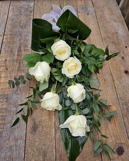 Picture of Simple Rose Sheaf - White