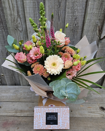 Picture of Hattie Gift Box & Chocs