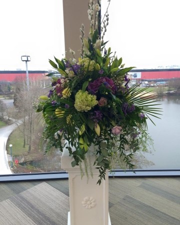 Pedestal Display For Pertemps Awards At The VOX Resorts World 
