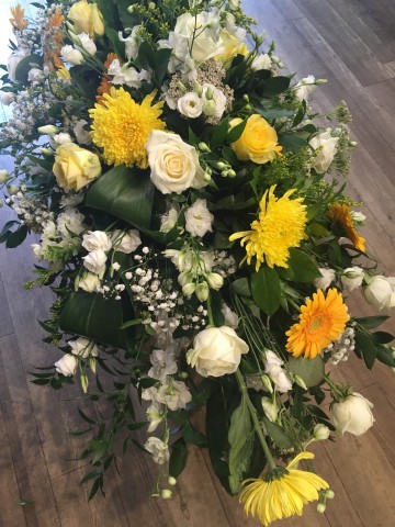 Yellow Gold And Ivory Mix Casket Spray