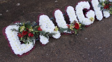 Ribbon Edge - White Based Letters - Res And Green Sprays 