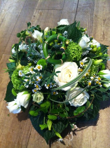 Woodland Posy - Ivory - Green 