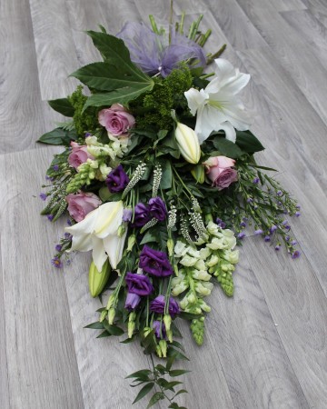 Hand Tied Sheaf Design -