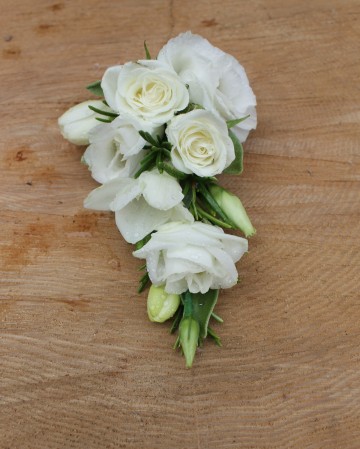 Ivory Ladies Corsage/ Handbag spray 