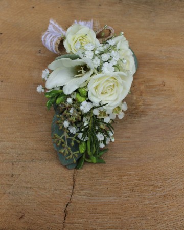 Ivory Ladies Corsage/ Handbag spray 