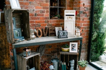 Entrance styling at Shustoke Farm Barns- vintage post box for hire 