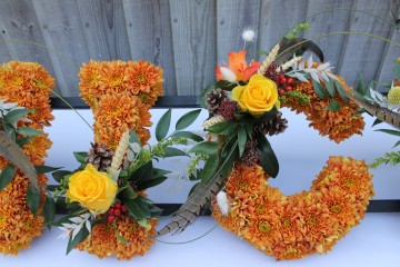 Personalised name floral tribute 
