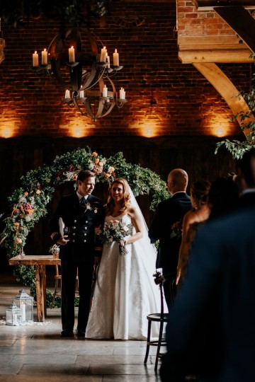 autumnal wedding at shustoke farm barns - burnt orange dahlias - quicksand roses - orange and nude colour theme wedding - coleshill wedding florist - moongate flowers - cake flowers - bridal and bridesmaids wedding flowers