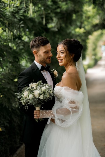 wedding at Thorpe Garden -ivory and white flowers featuring Avalanche Roses, Gypsophilia, Ammi Marjus, Lisianthus and Eucalyptus - Ivory Bridal Bouquet and Bridesmaids Bouquet 