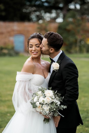 wedding at Thorpe Garden -ivory and white flowers featuring Avalanche Roses, Gypsophilia, Ammi Marjus, Lisianthus and Eucalyptus - Ivory Bridal Bouquet and Bridesmaids Bouquet 