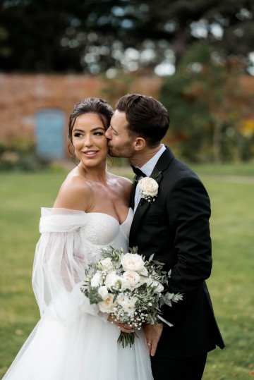 wedding at Thorpe Garden -ivory and white flowers featuring Avalanche Roses, Gypsophilia, Ammi Marjus, Lisianthus and Eucalyptus - Ivory Bridal Bouquet and Bridesmaids Bouquet 